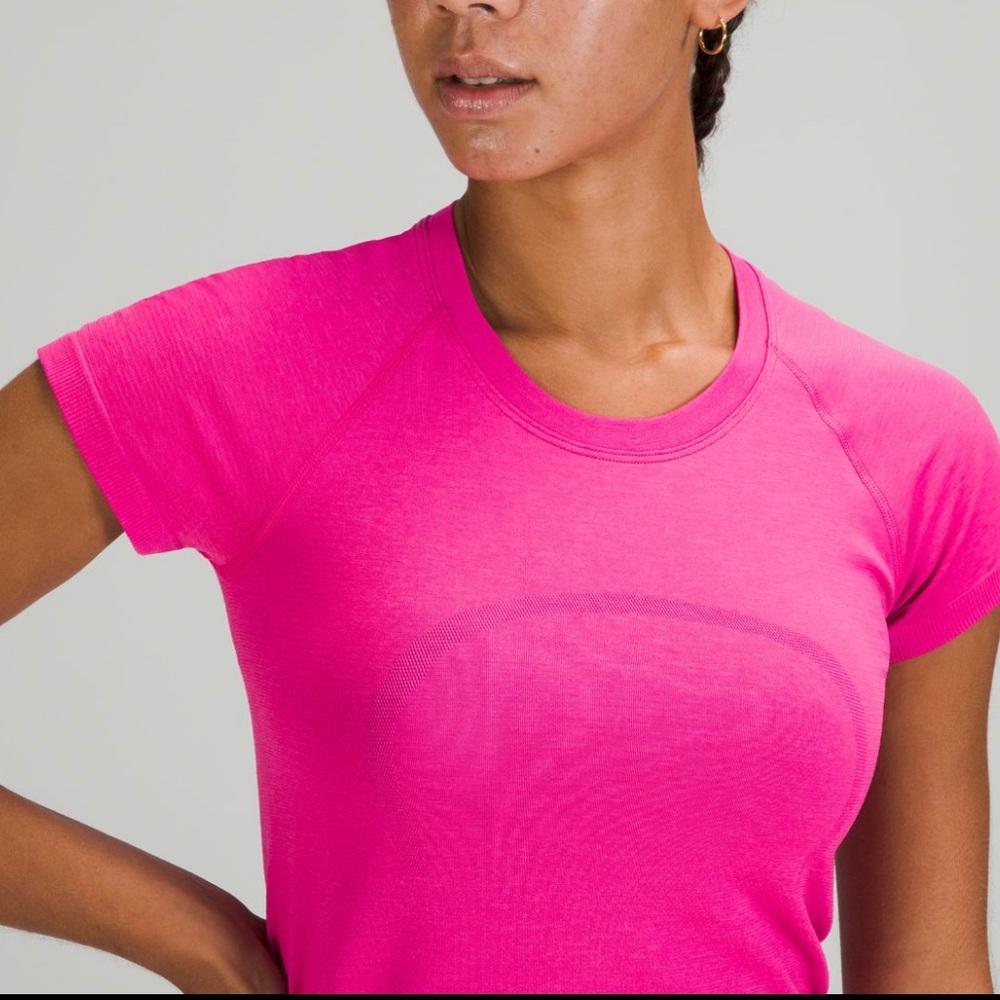 Lululemon SONIC PINK Swiftly Tech Short Sleeve 2.0 *Race Length